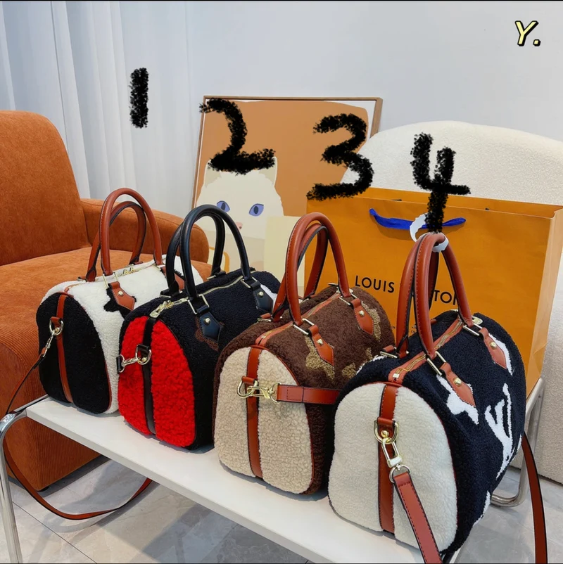 Fluffy Speedy Bag