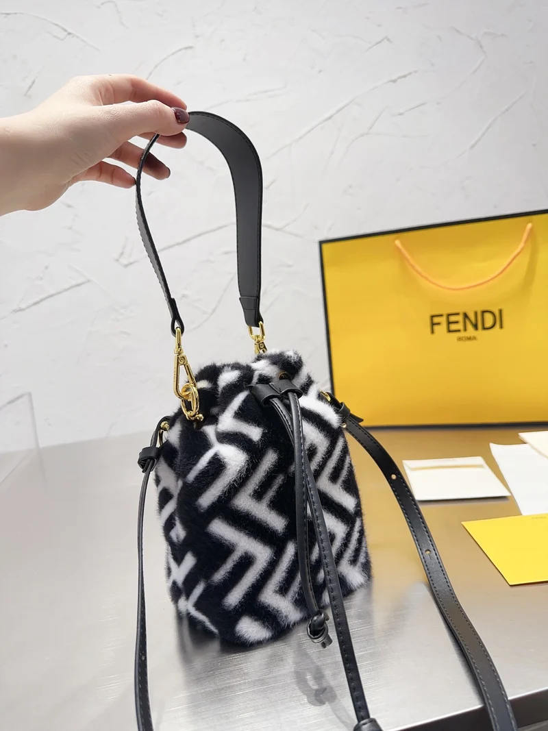 Fluffy FIFI Bucket Bag