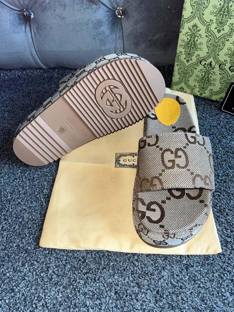 Light Brown Thick G Sliders
