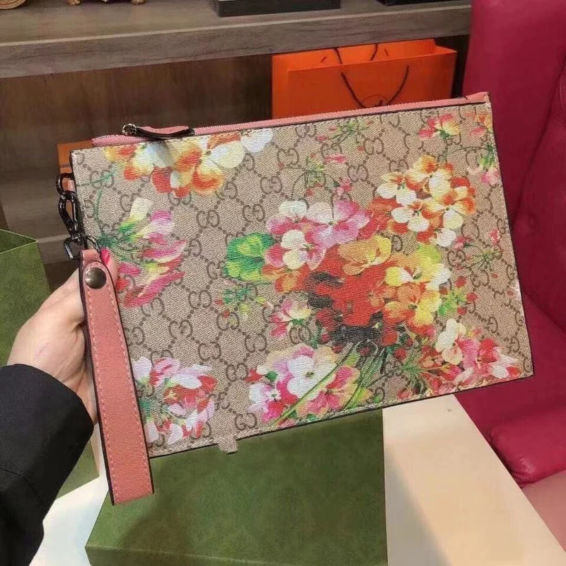 Blossom Clutch Sleeve