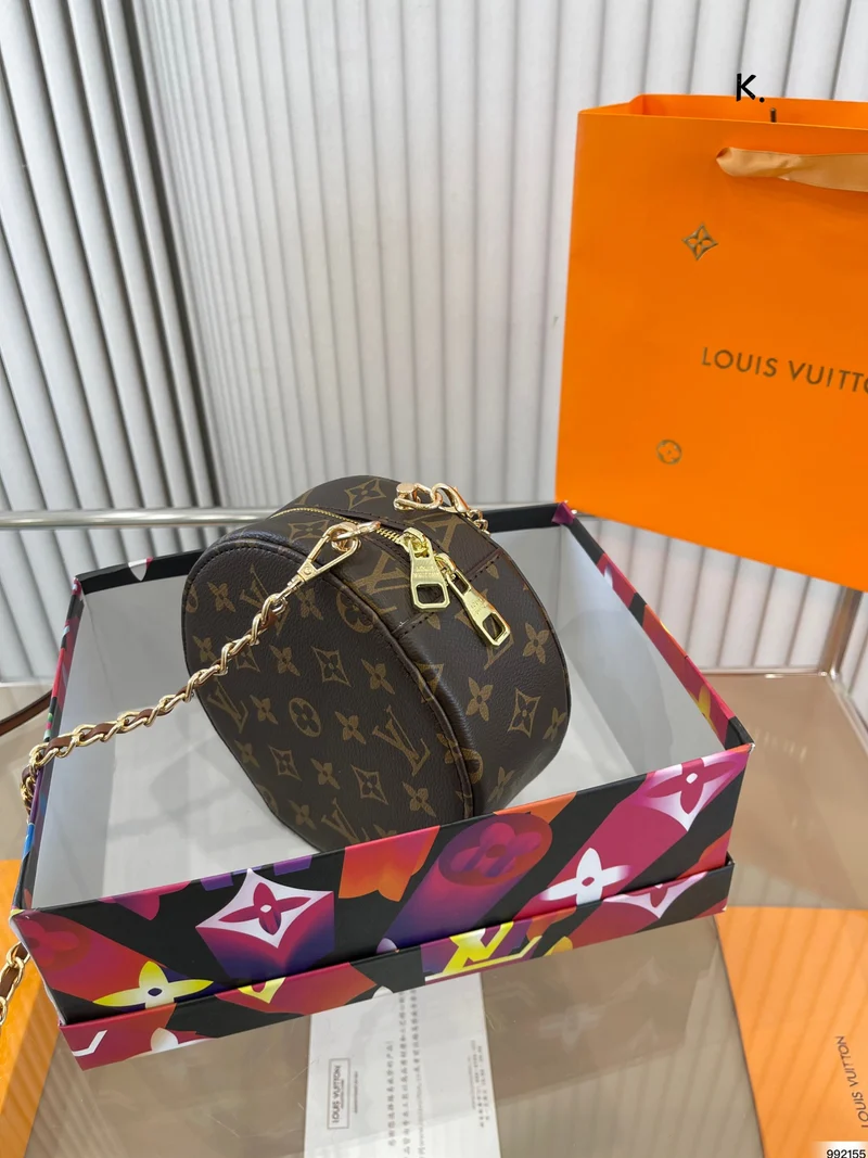Circle Chain Bag