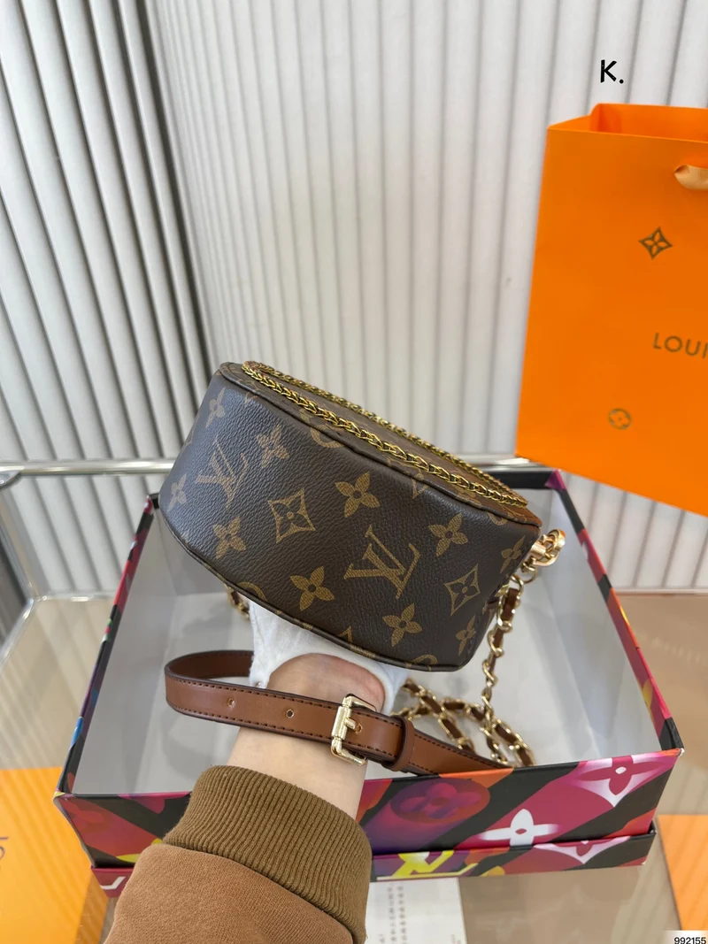 Circle Chain Bag