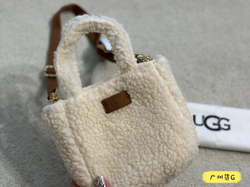 Bobbly Ugg Bag