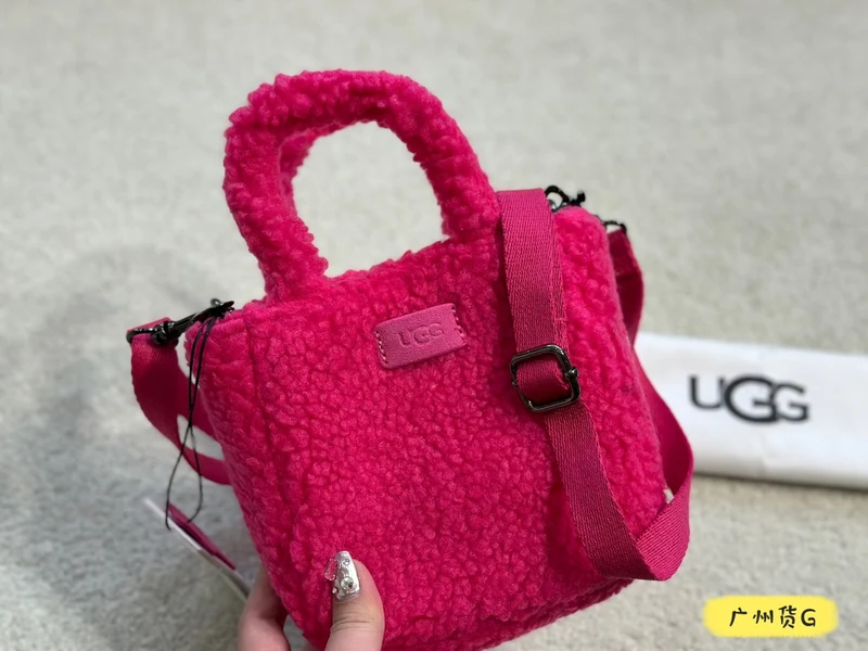 Bobbly Ugg Bag