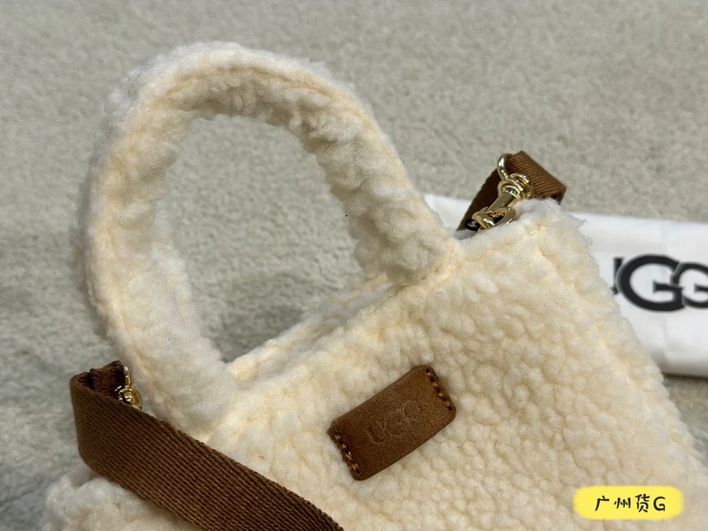 Bobbly Ugg Bag