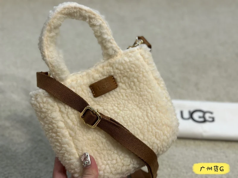 Bobbly Ugg Bag