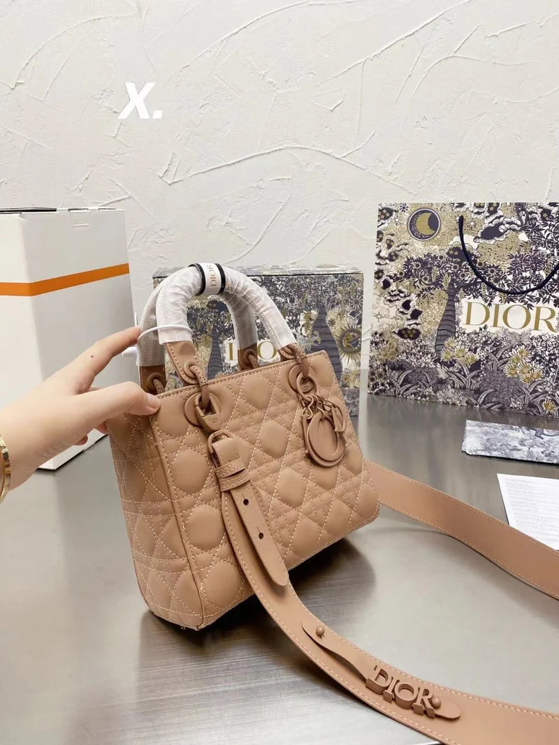 Medium Lady Bag CD