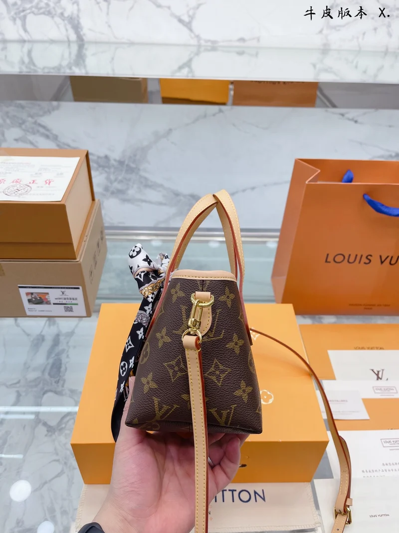 Small Shoulder Tote Bag