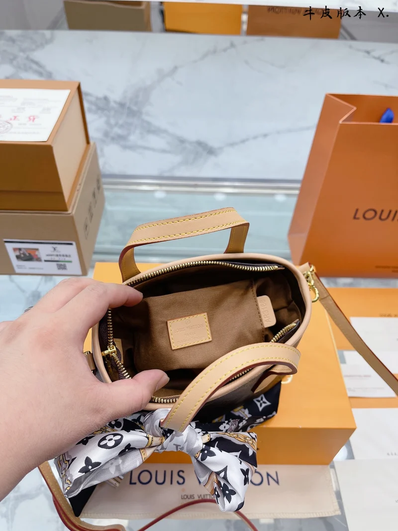 Small Shoulder Tote Bag