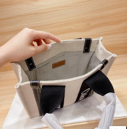 Clo Canvas Tote Bag Black