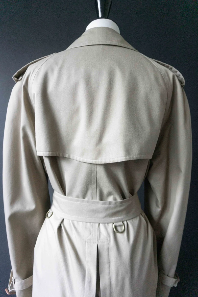 Vintage Burberry Trench, M–L