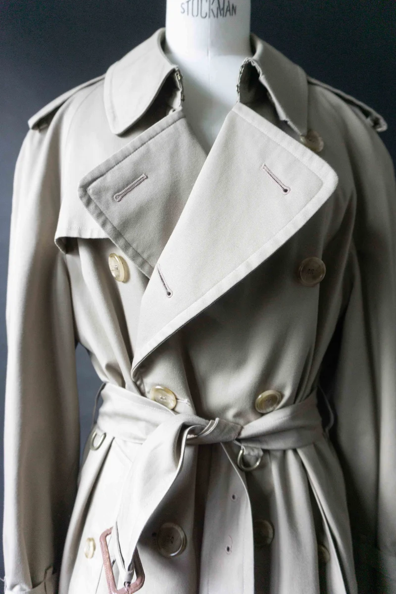 Vintage Burberry Trench, M–L