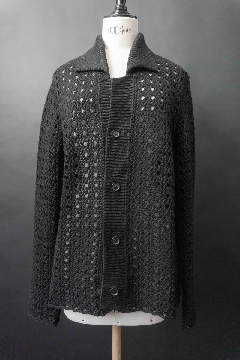 OMEN Hamburg Designer Lochmuster Strickjacke, M–L