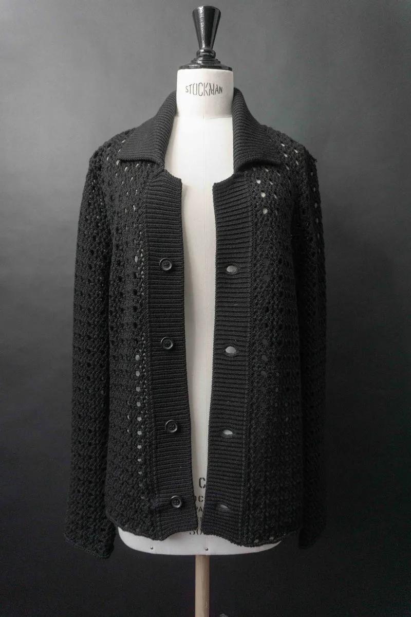 OMEN Hamburg Designer Lochmuster Strickjacke, M–L