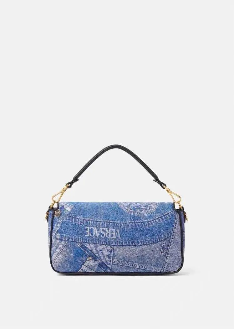 Jean Versus Bag