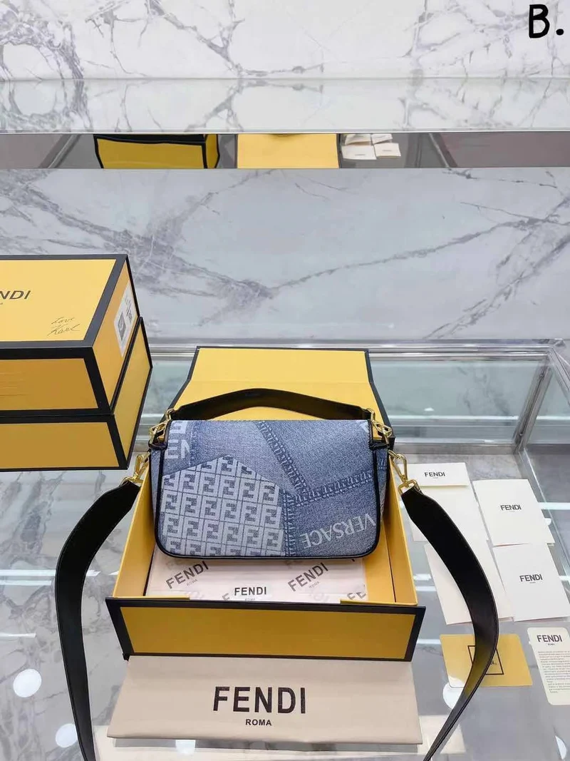Jean Versus Bag