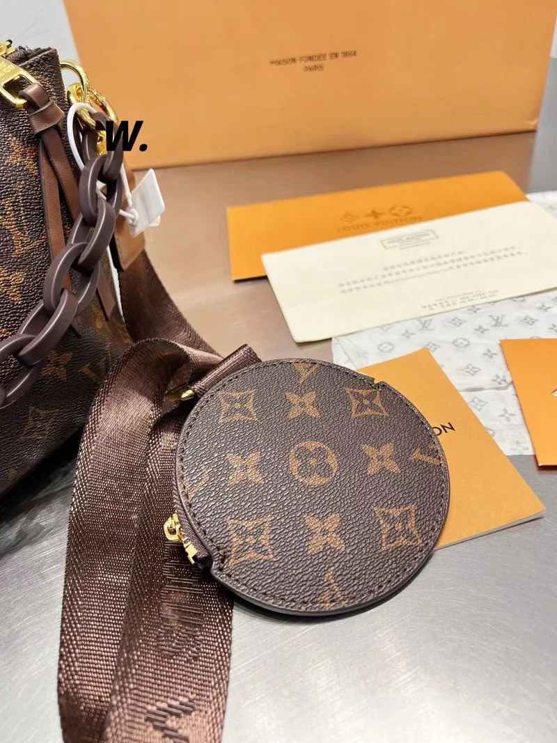Chain Shoulder Brown Bag