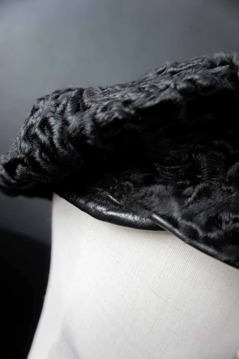Vintage Bakerboy Hat Lammfell Schwarz