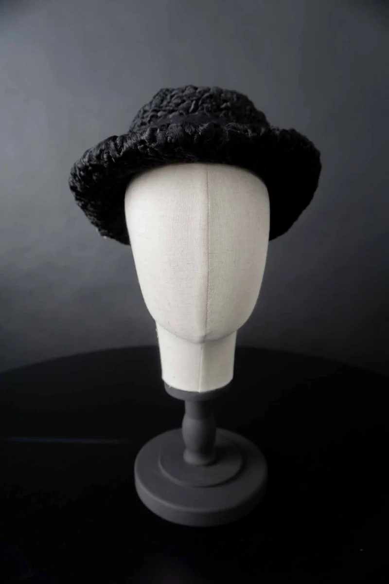 Vintage Hut Lammfell Schwarz