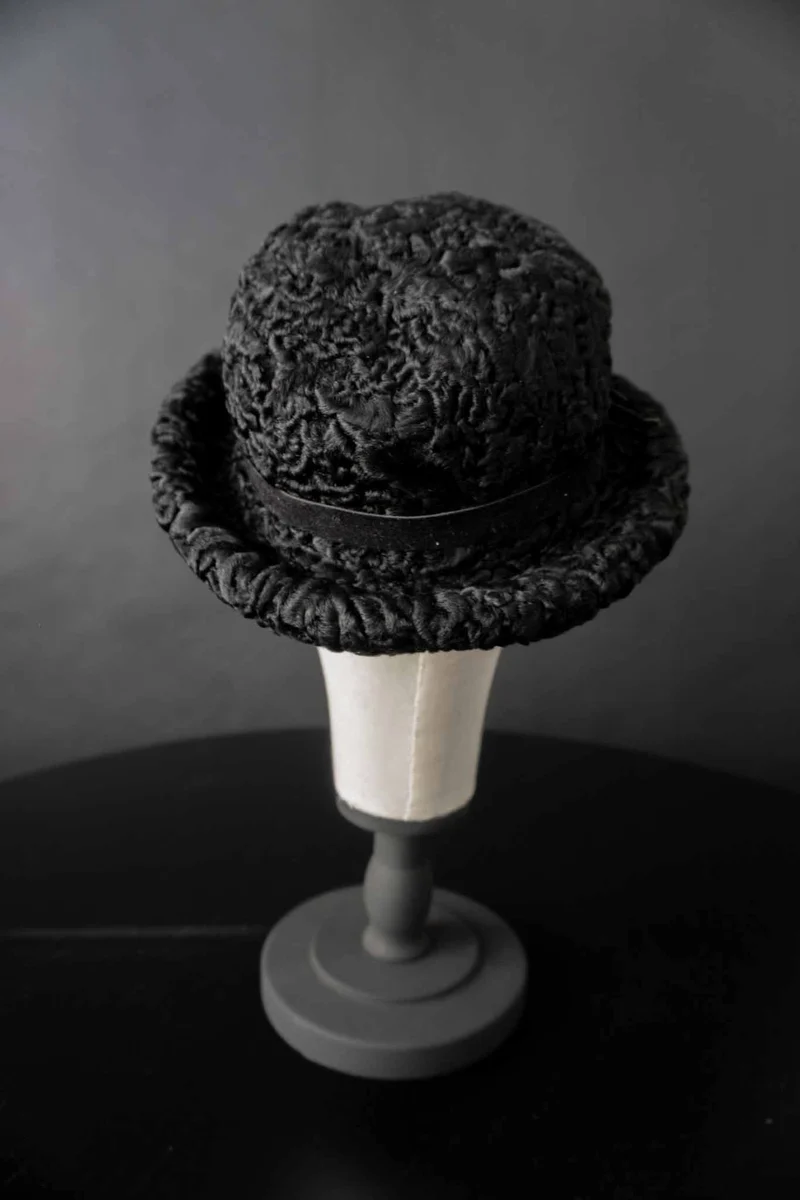 Vintage Hut Lammfell Schwarz