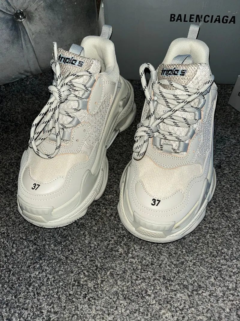 Triple Trainer - Pale Grey/Off White