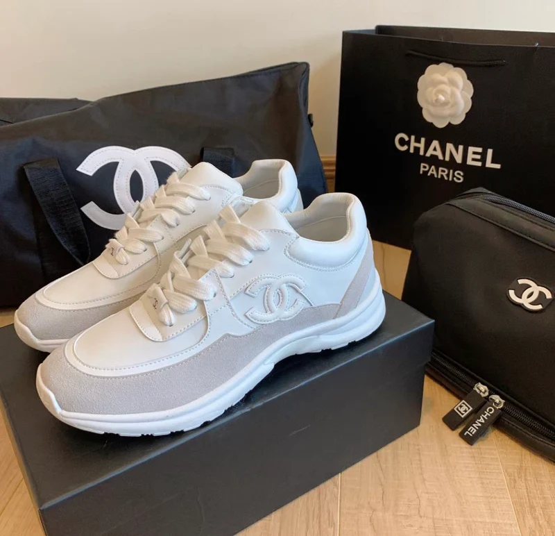 White C Runners