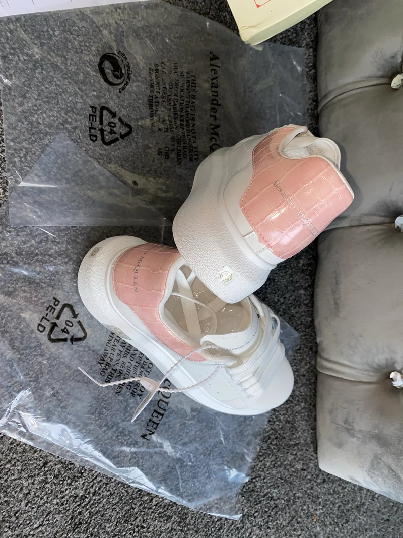 White & Pink Leather Queens