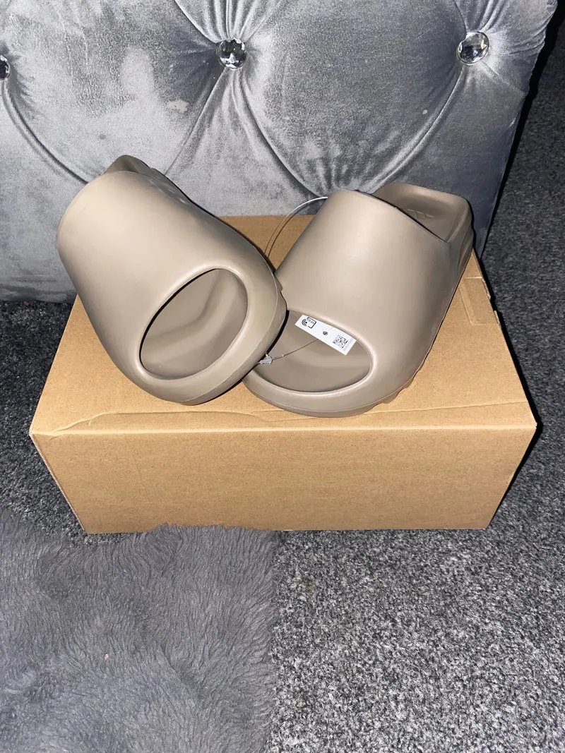 Beige Foam Sliders