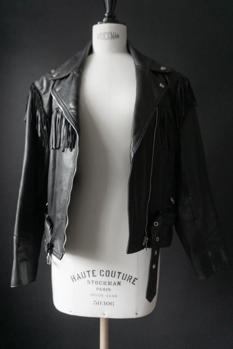 Biker-Lederjacke mit Fransen – Western meets Goth, 80s Vintage, M–L