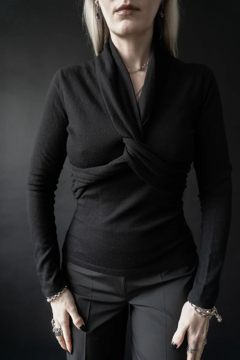 Vintage Blumarine Pullover – Schwarze Wolle
