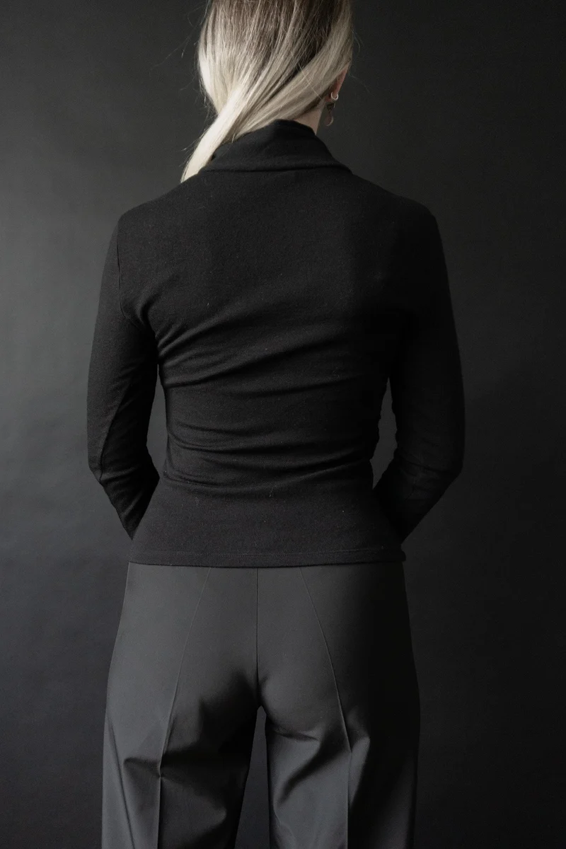 Vintage Blumarine Pullover – Schwarze Wolle