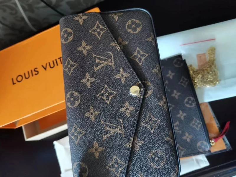Small Chain Bag