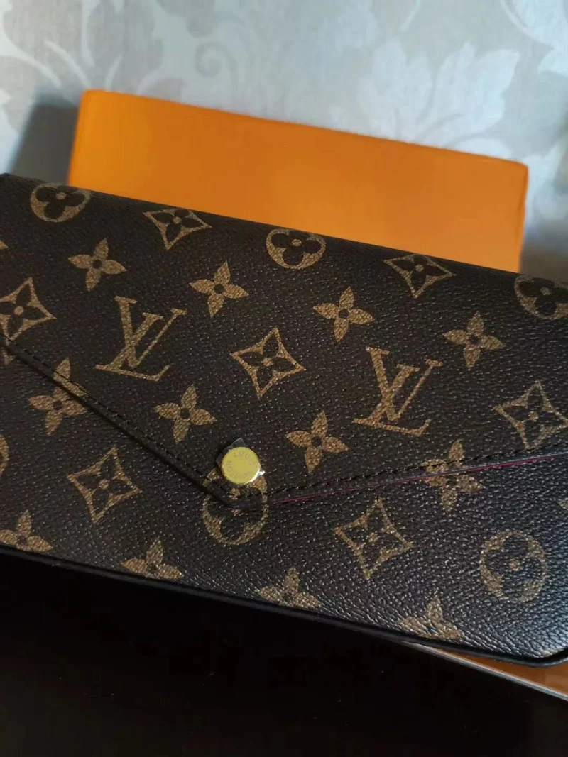 Small Chain Bag