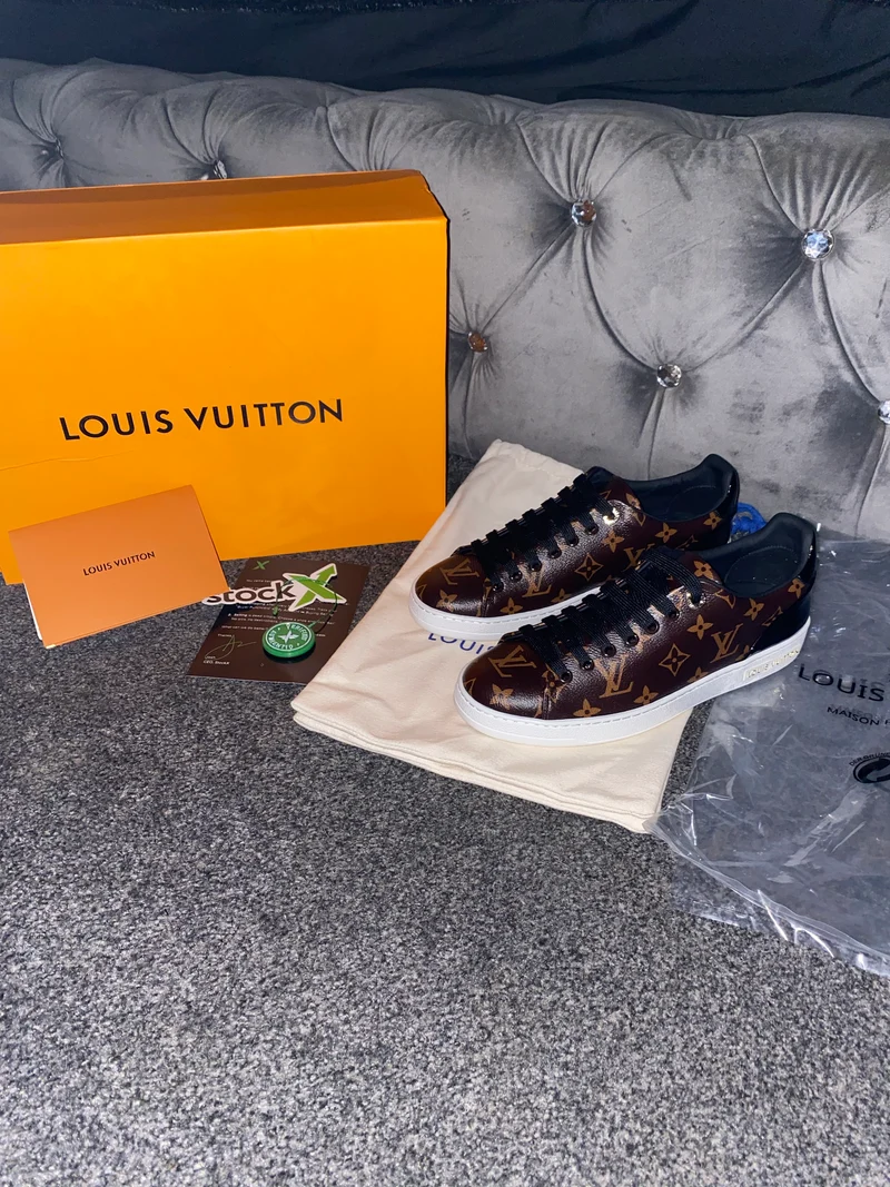 Frontrow Trainers