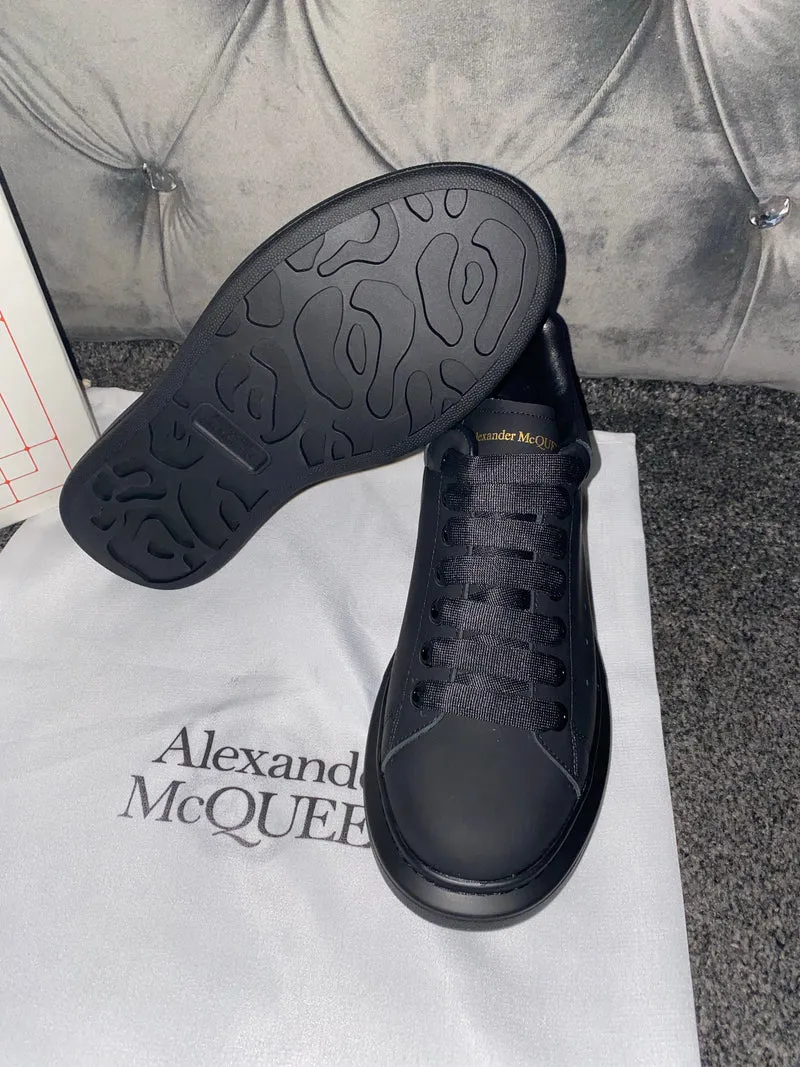 Matt Black Queens