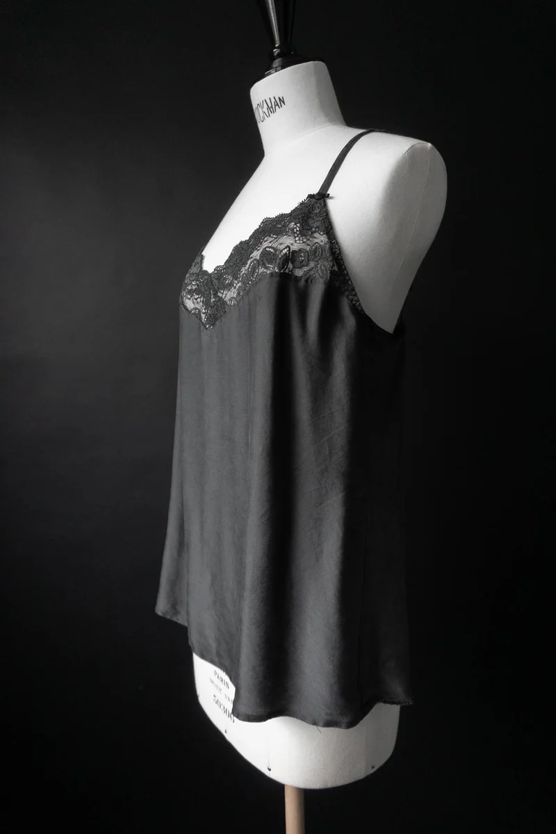 Vintage Seidentop mit Spitze, Grau, M–XL