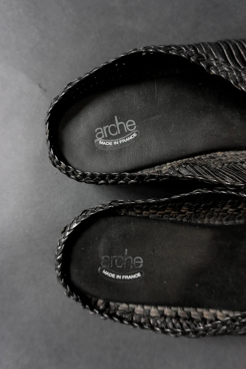 Arche Mules Flechtleder Schwarz 41