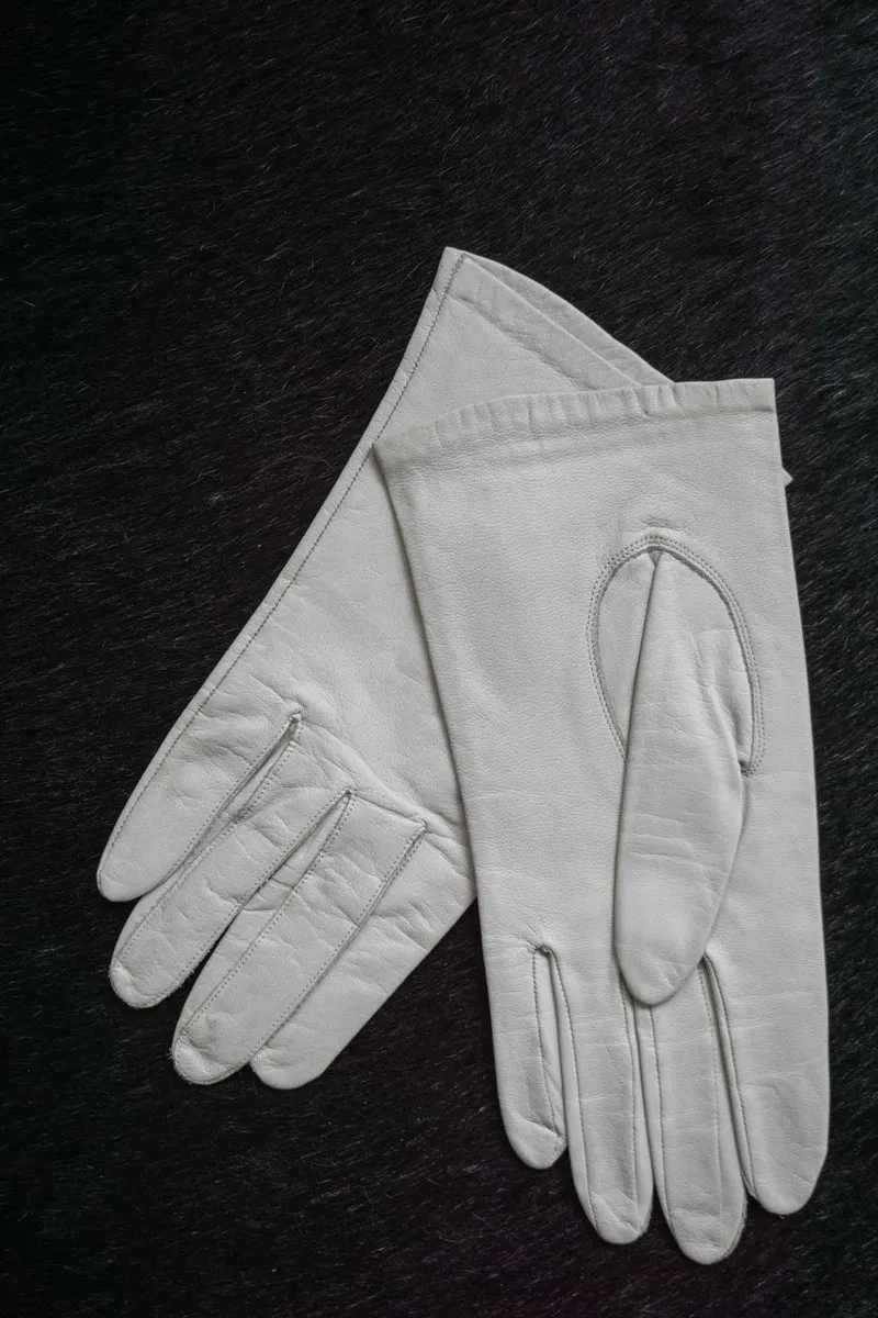 Weiße Vintage Lederhandschuhe von KERN