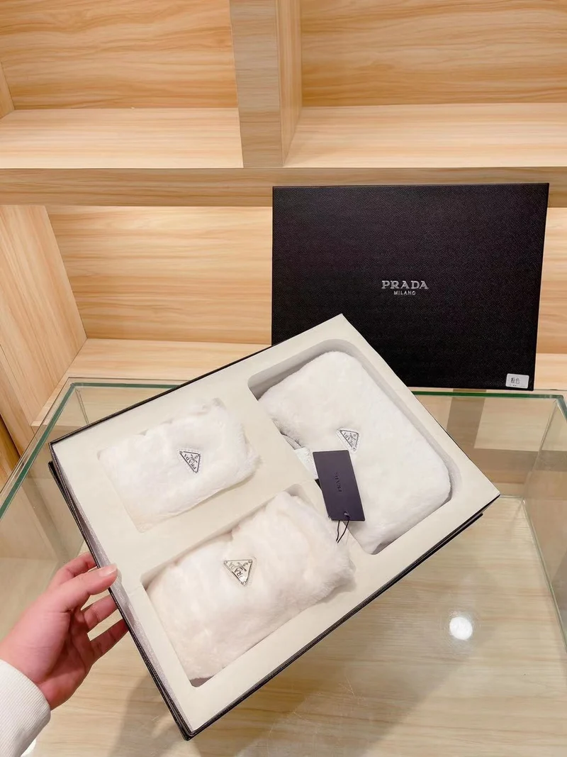 Fluffy Pra Bag Set