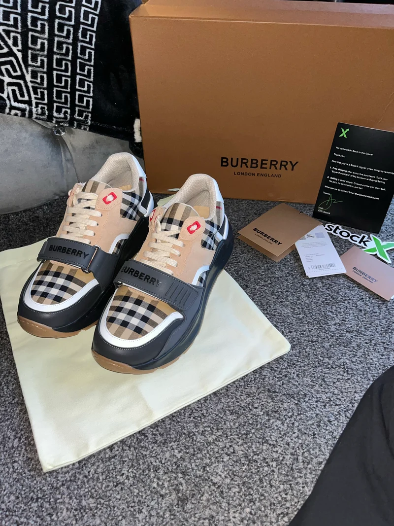 Black Burb Trainers