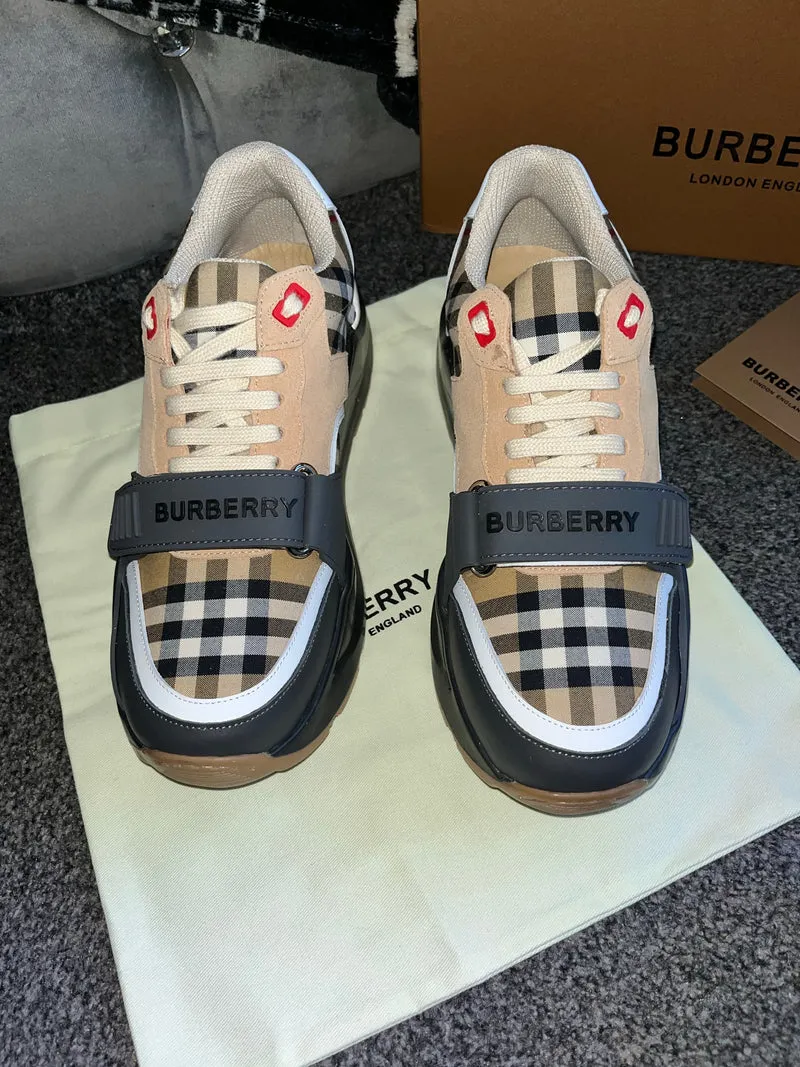Black Burb Trainers