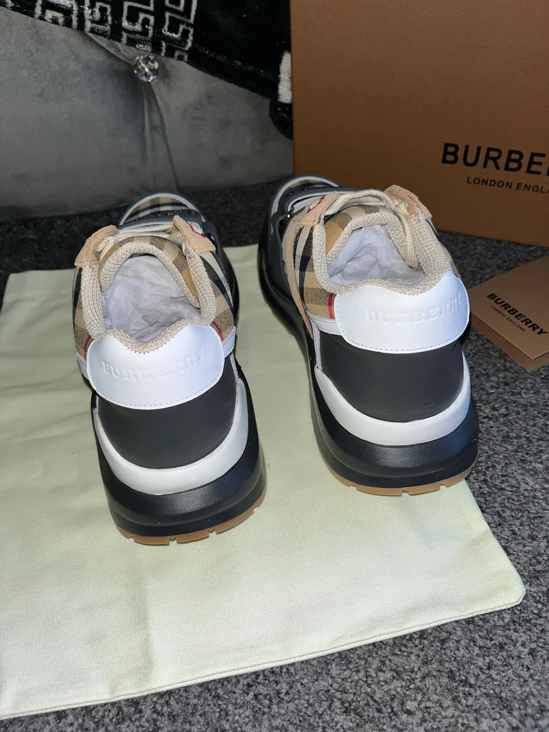 Black Burb Trainers