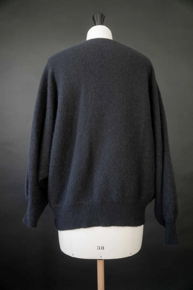 Vintage 80s Statement-Pullover mit handbestickten Paillettenblüten Schwarz, M–L