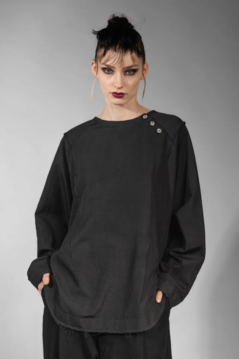 eigensinnig wien | Virilio | Schwarzer Seiden-Wolle-Pullover in Oversize Design