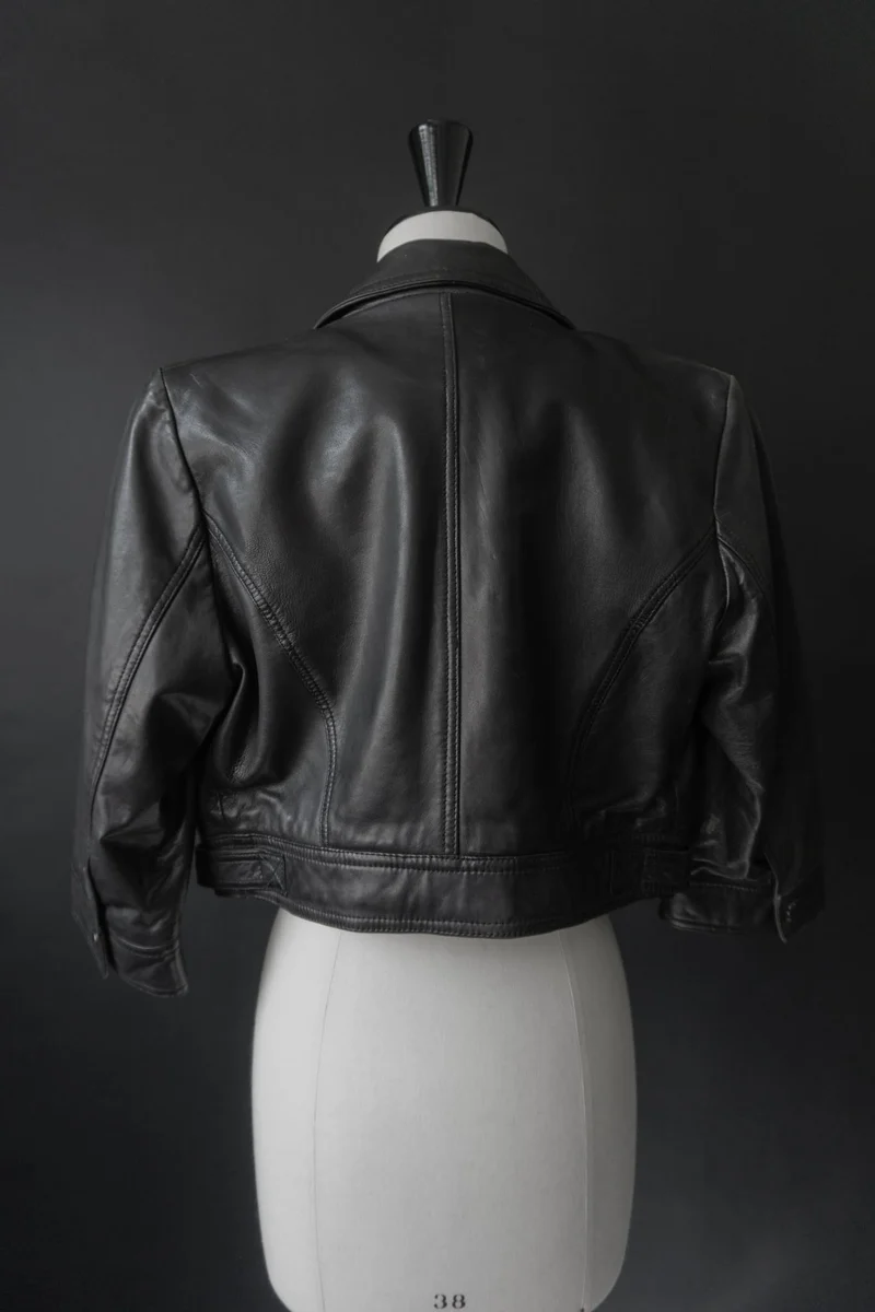 Vintage Cropped-Lederjacke, Schwarz Druckknöpfe, XS–M