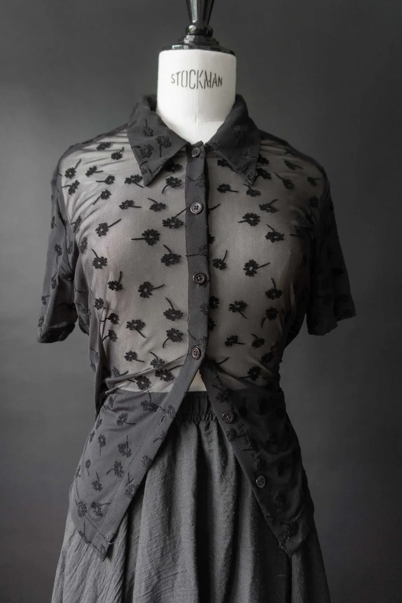 Vintage 90s T-shirt Mesh, Whimsigoth, S–M