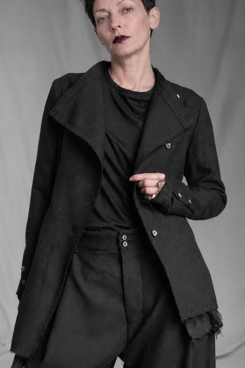 eigensinnig wien | CamFra | Avantgardistischer schwarzer Designer-Hosenanzug für Damen aus italienischer Wolle