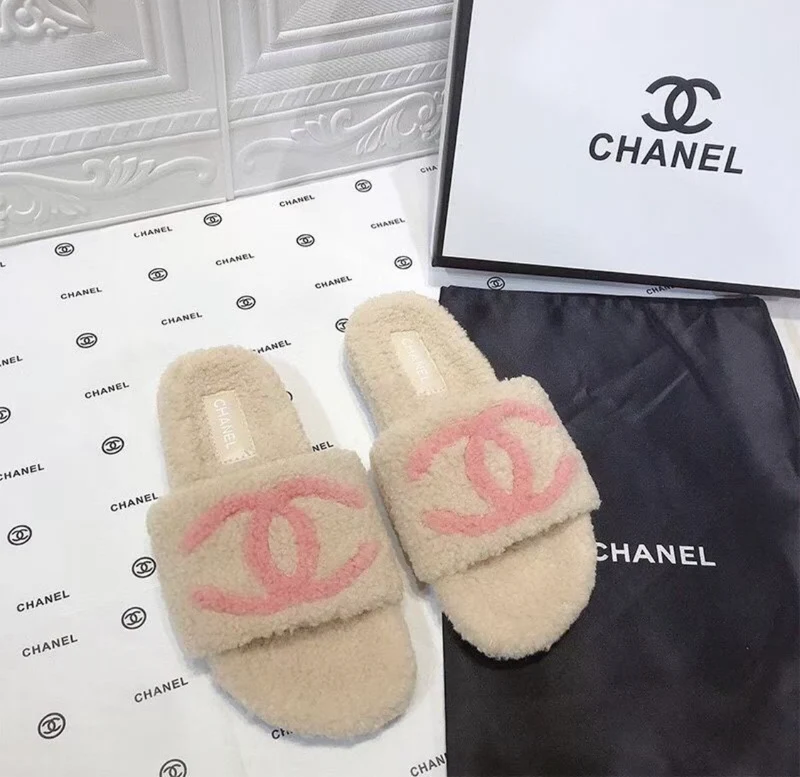 Fluffy C Slippers