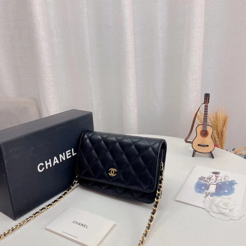 Thin C Shoulder Bag