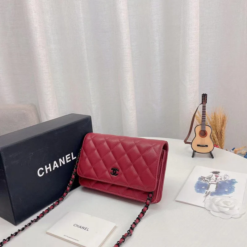 Thin C Shoulder Bag